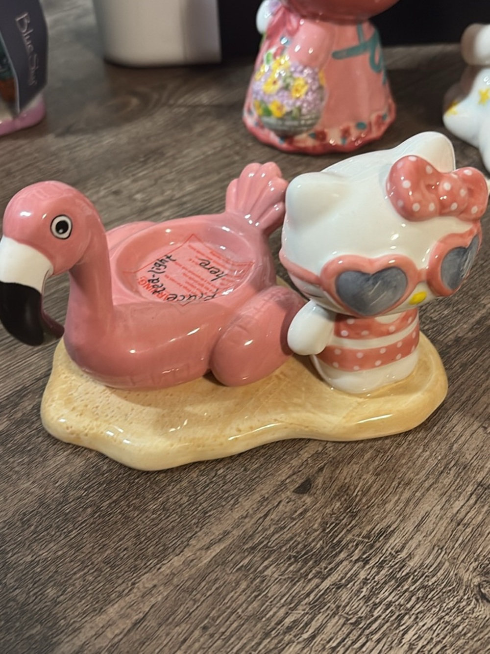 Hello kitty flamingo ceramic tea light holder